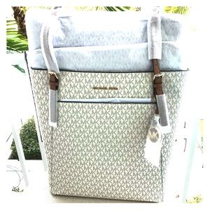 Michael Kors Voyager Leather Tote